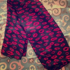 Cozy warm lip leggings!